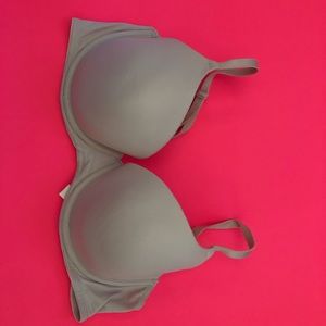 Victoria’s Secret bra